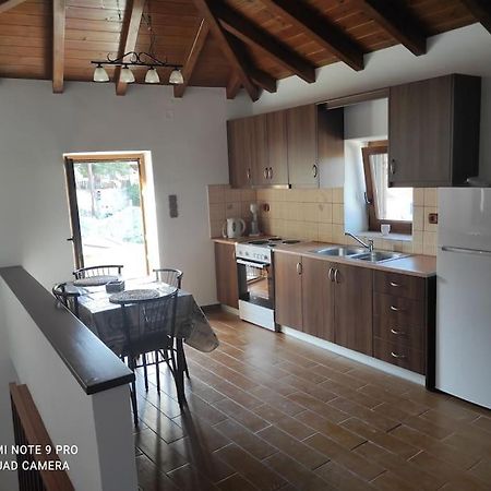 Villa Petroula Kontias エクステリア 写真